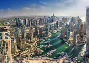 Essa cidade no deserto surpreende com segurança e qualidade de vida