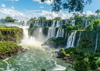 Essa cidade esconde uma das maiores maravilhas da natureza