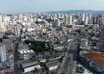 Essa cidade cresce sem parar e oferece oportunidades para todos os perfis