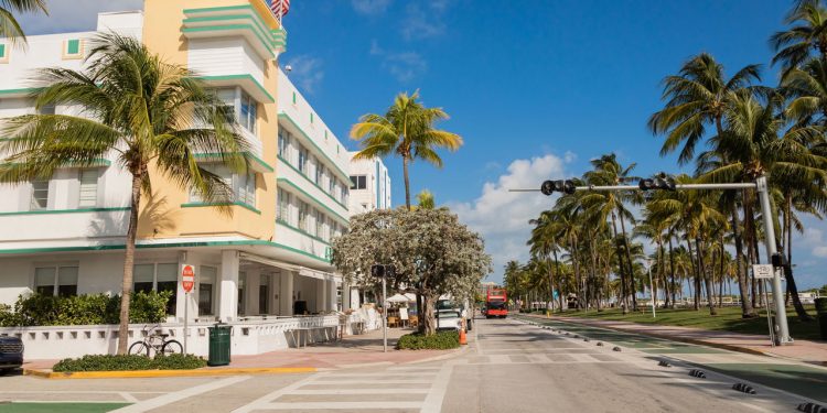 Miami é a cidade mais tropical e vibrante para se viver em 2025