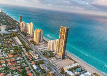 Miami é a cidade mais tropical e vibrante para se viver em 2025