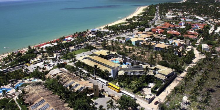 A cidade histórica no litoral da Bahia que surpreende visitantes com praias lindas e excelente hospitalidade.