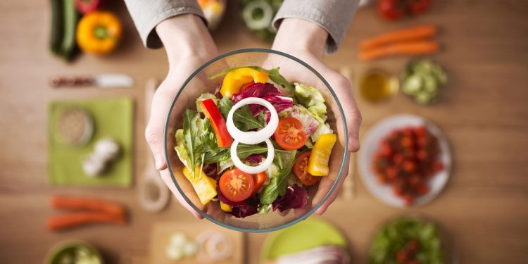 O erro fatal que você comete com produtos "fit" e que sabota sua dieta e bolso!