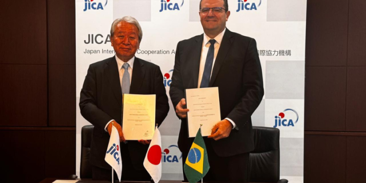 Brasil e Japão firmam acordo de R$ 1,1 bilhão em crédito para saúde e MPMEs