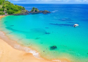 O segredo por trás da ilha mais desejada do Brasil impressiona