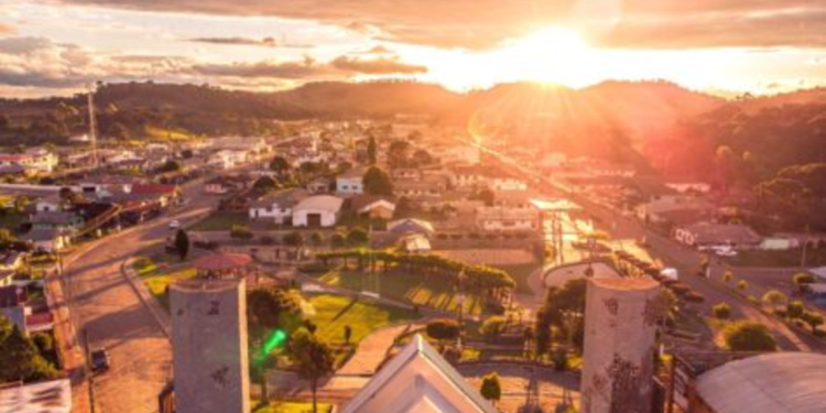 Uma cidade escondida em Santa Catarina atrai turistas com frio extremo