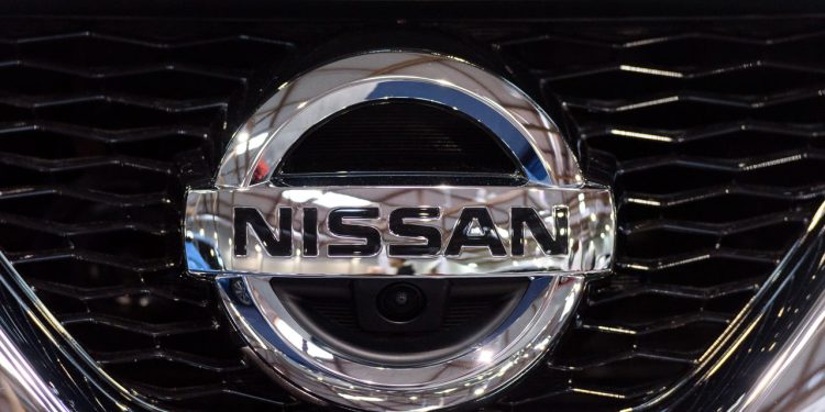 O sedã da Nissan que redefine custo-benefício e desafia os rivais mais caros