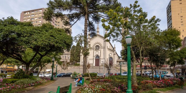 Essa cidade da serra mistura tradição italiana e futuro promissor