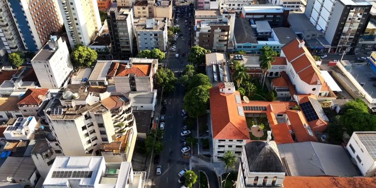 Essa cidade no interior de Minas Gerais é conhecida como a “Capital da Moda” e surpreende com tradição, cultura e qualidade de vida