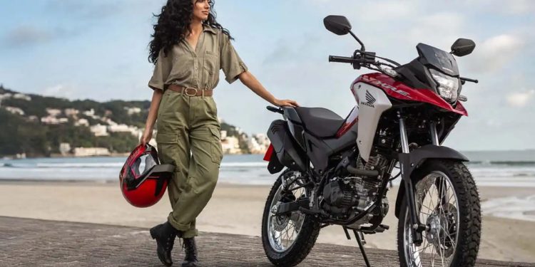 A moto que conquistou trilheiros e entregadores em 2025!
