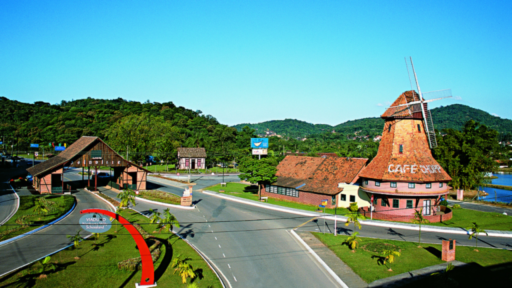 Cidade das flores encanta com oportunidades e belezas pouco conhecidas