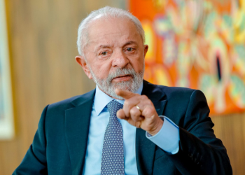 Deutsche Bank vê Lula mais perto de reeleição e está mais "cauteloso" em exposição ao real