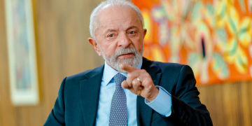 Deutsche Bank vê Lula mais perto de reeleição e está mais "cauteloso" em exposição ao real
