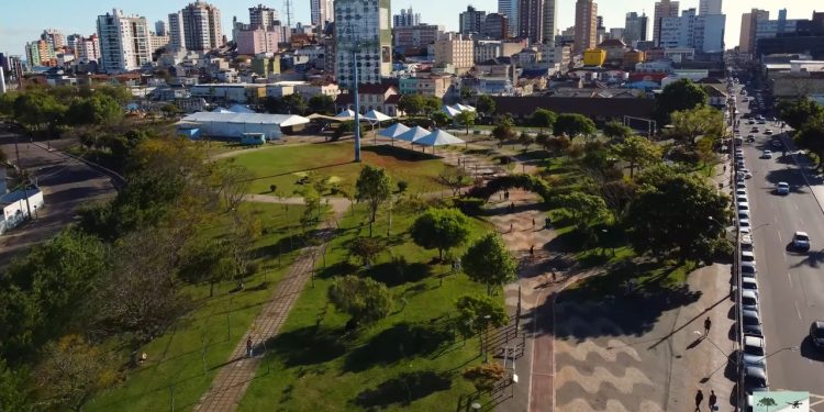 A cidade paranaense dos Campos Gerais que atrai visitantes com belezas naturais e oferece qualidade de vida no Sul do Brasil