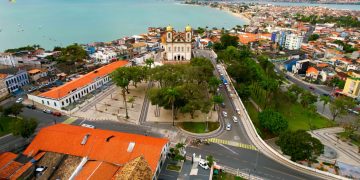 Essa capital no Nordeste é um dos destinos mais procurados do Brasil por unir história, praias deslumbrantes e tradição cultural