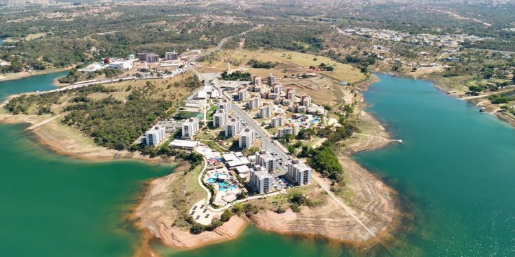Essa cidade no interior de Goiás se tornou referência internacional por suas águas termais, turismo familiar e qualidade de vida