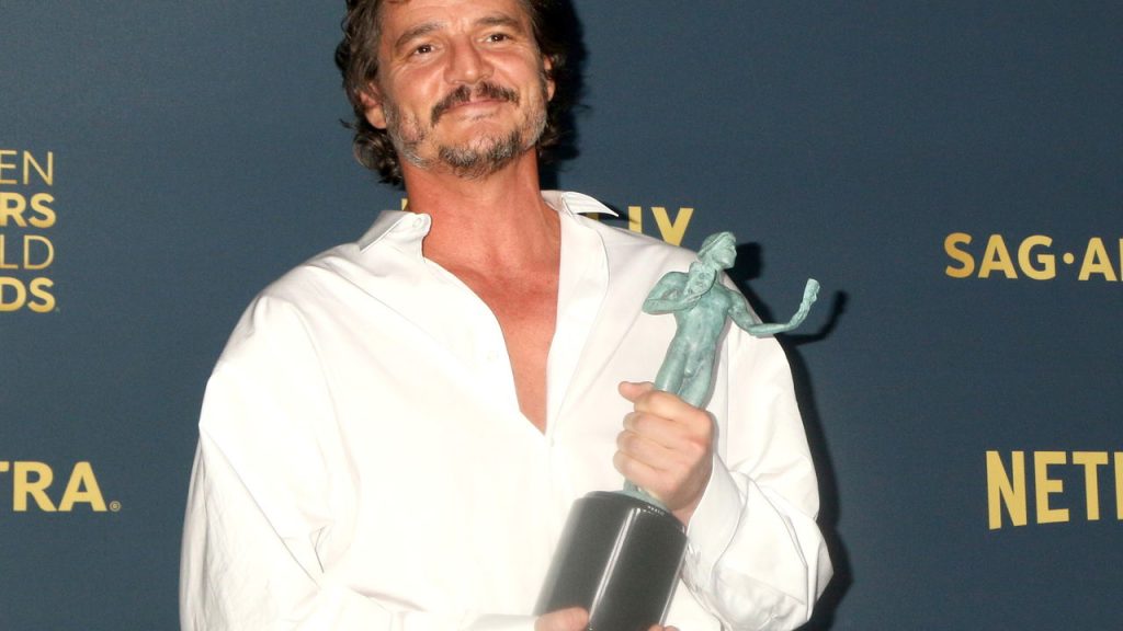 Os segredos do ator chileno que está protagonizando em Quarteto Fantástico