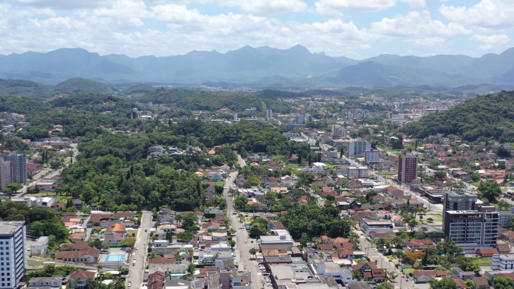 A “Manchester Catarinense” está conquistando todo mundo que busca viver com tradição e qualidade de vida