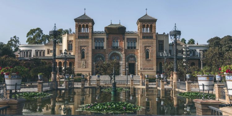 Como é viver em Sevilha, a cidade mais quente e vibrante da Espanha