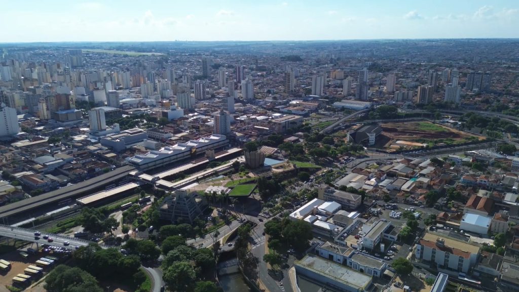 Cidade no interior paulista encanta com tranquilidade e natureza