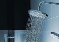 Conta de água e luz pode cair mais de R$ 400 com simples ato no banho