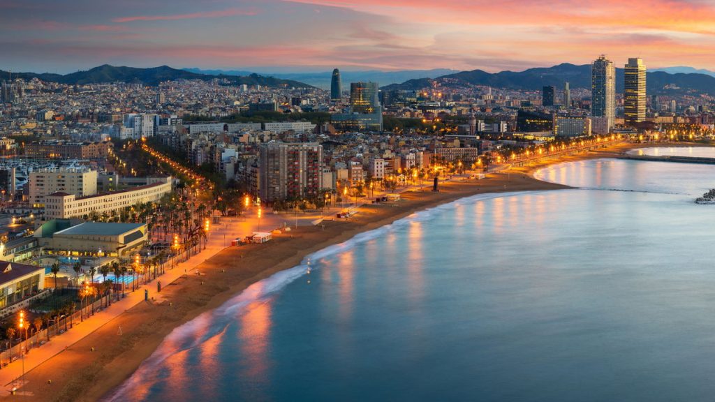 Muitos brasileiros sonham em visitar essa cidade com cultura espanhola