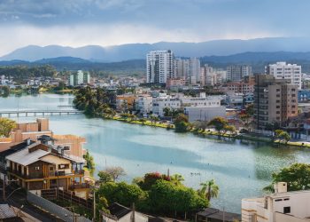 Essa cidade do litoral sul virou referência nacional e pouca gente sabe