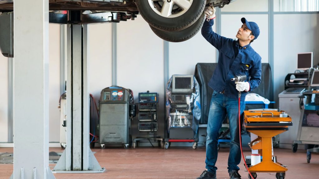O aviso importante para quem vai levar o carro no mecânico