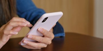 Alerta para quem for contratar um seguro de celular