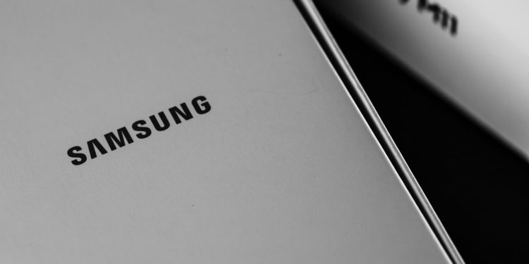 Celular da Samsung custa R$ 750 e é o melhor opção em julho de 2025