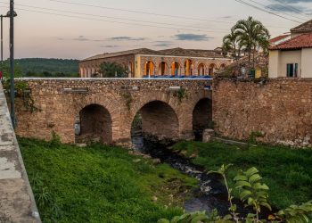 Essa cidade do Nordeste surpreende como porta de entrada para a Chapada Diamantina
