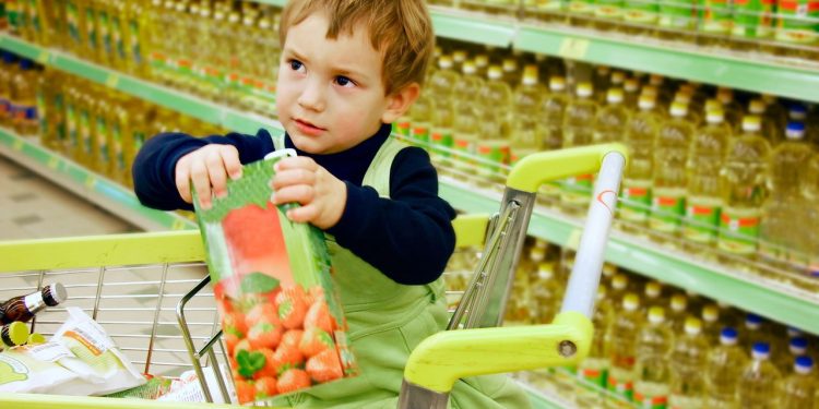 O que você tem que saber antes de ir ao mercado fazer compras para o seu bebê?