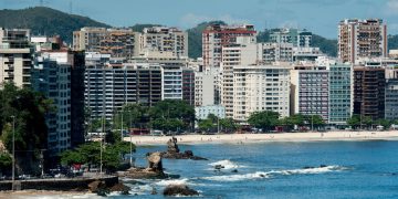 Cidade do RJ é considerada muito segura e atrai brasileiros