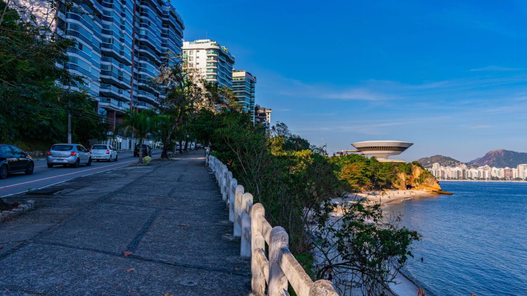 A cidade que virou refúgio de quem quer fugir do caos carioca