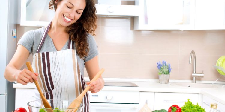 As melhores 5 formas de reaproveitar alimentos e economizar