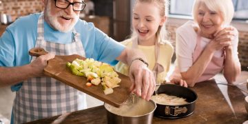 Você pode cozinhar bem gastando menos do que imagina com essas substituições