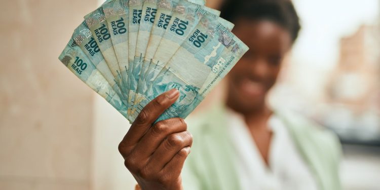 O benefício mais flexível do FGTS para quem busca dinheiro extra