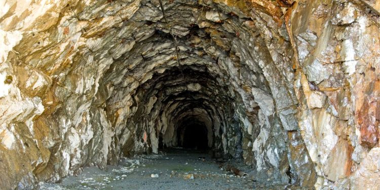 Reserva colossal de ouro tem mais de 1.000 toneladas e está avaliada em mais de R$ 400 bilhões