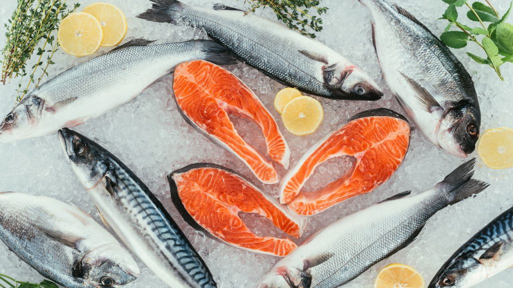 Melhor dia da semana para comprar peixe barato