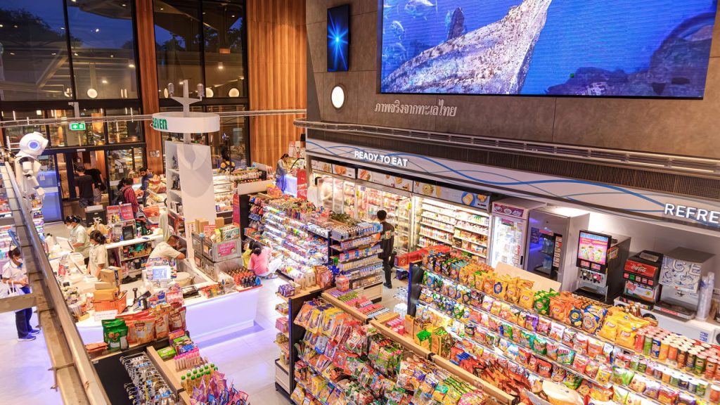 Comprar de madrugada vale a pena? Vantagens e desvantagens das compras entre 0h e 5h