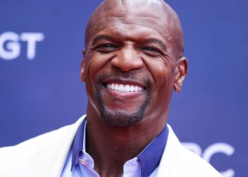 O ator que se tornou inesquecível ao viver Julius Rock, o pai mais econômico e carismático da TV em Todo Mundo Odeia o Chris