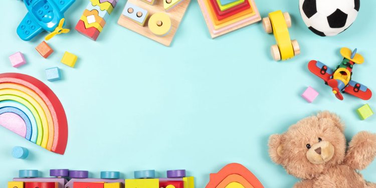 Como criar brinquedos educativos para crianças usando materiais recicláveis
