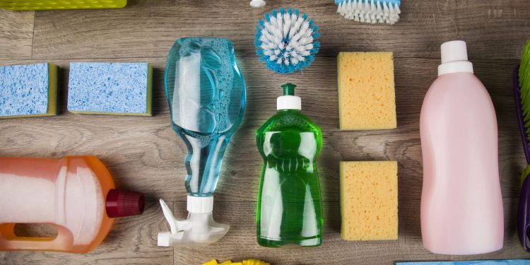 Como fazer detergente caseiro sustentável gastando só R$ 1,90