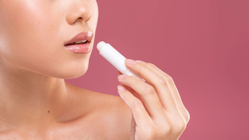 Lábios saudáveis por menos de R$ 2, aprenda a fazer seu próprio hidratante