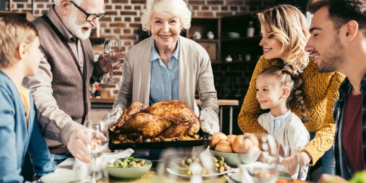 O jantar de domingo que custa menos de R$ 50 e pode servir toda a família