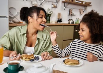 Panquecas práticas para café da manhã com receita fácil e econômica