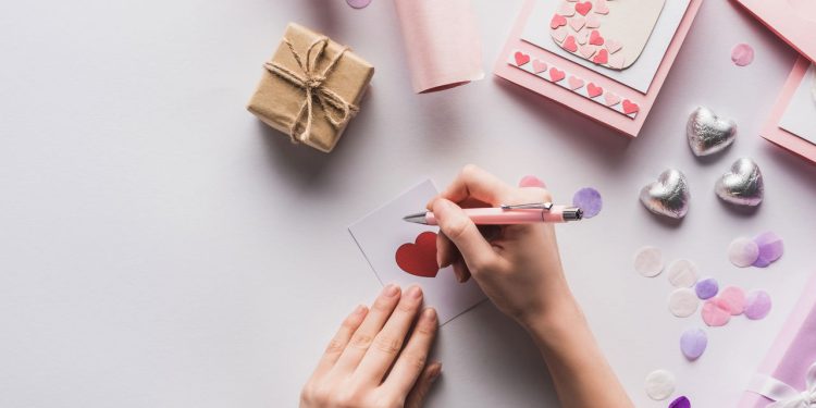 Presenteie com criatividade e consciência usando o que já tem em casa