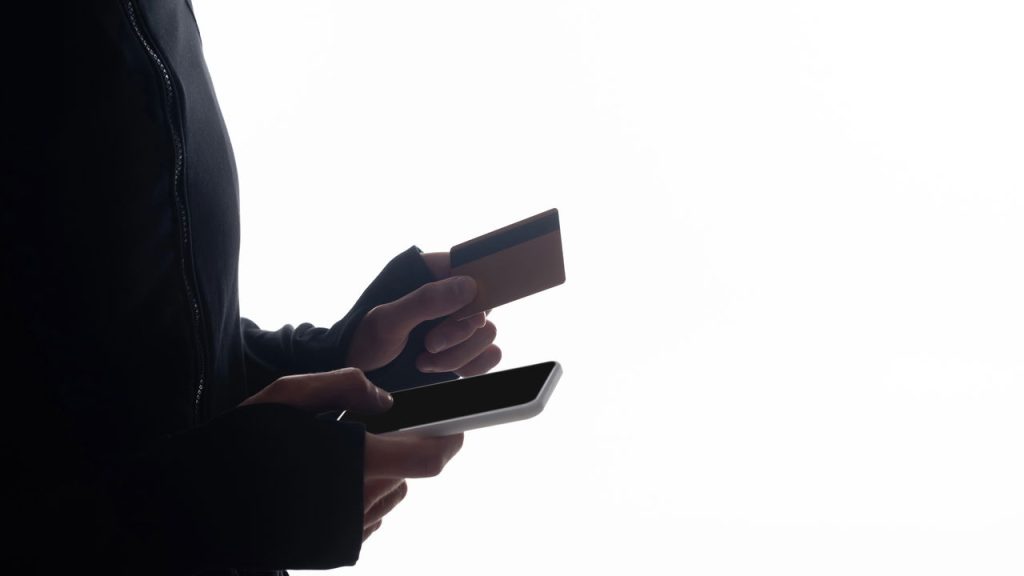 Este é o novo método que criminosos estão utilizando para roubar o seu dinheiro