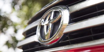 SUV da Toyota anima brasileiros custando só R$ 62 mil e fazendo quase 12 km com 1 litro de combústivel