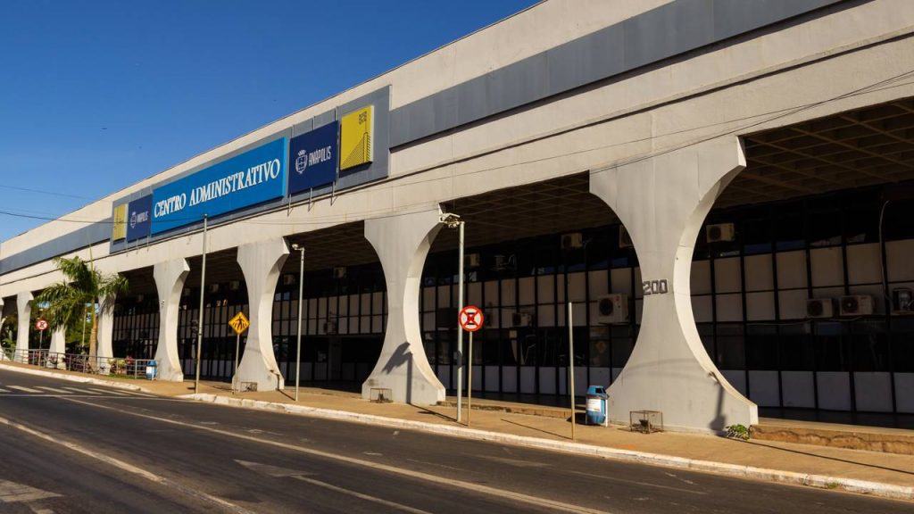 Essa cidade entre duas capitais atrai quem busca um futuro promissor no coração do Brasil